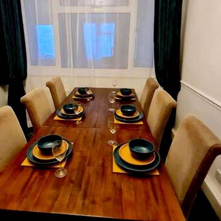 Reading - 3-Bed House - Sleeps 6 - Garden - Wifi Luaran gambar