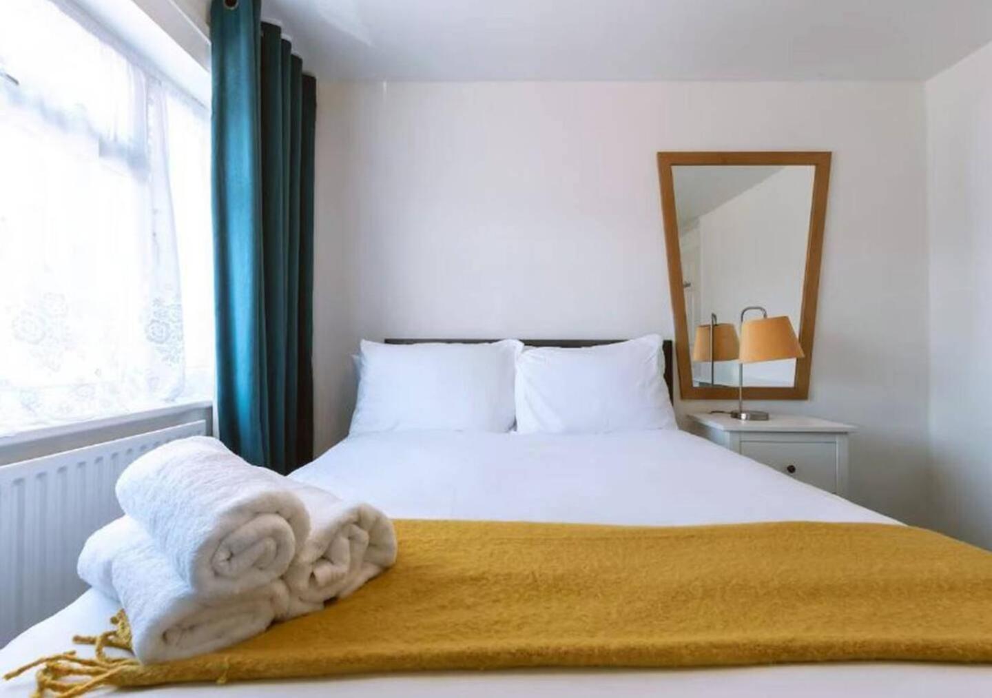 Reading - 3-Bed House - Sleeps 6 - Garden - Wifi Luaran gambar