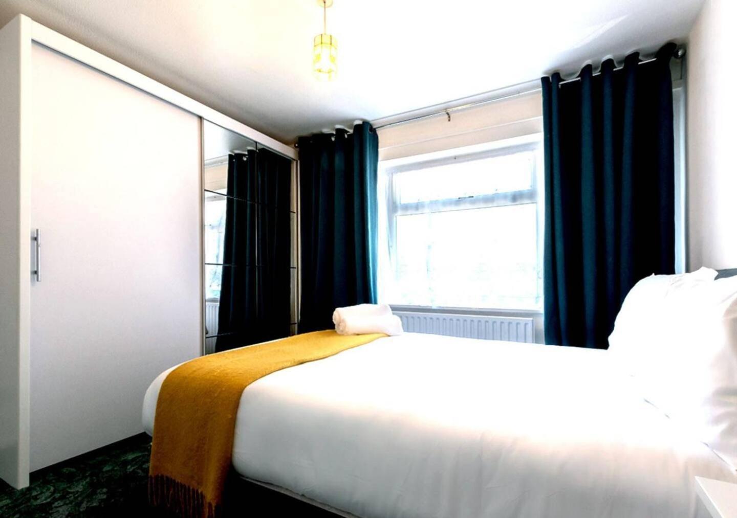 Reading - 3-Bed House - Sleeps 6 - Garden - Wifi Luaran gambar