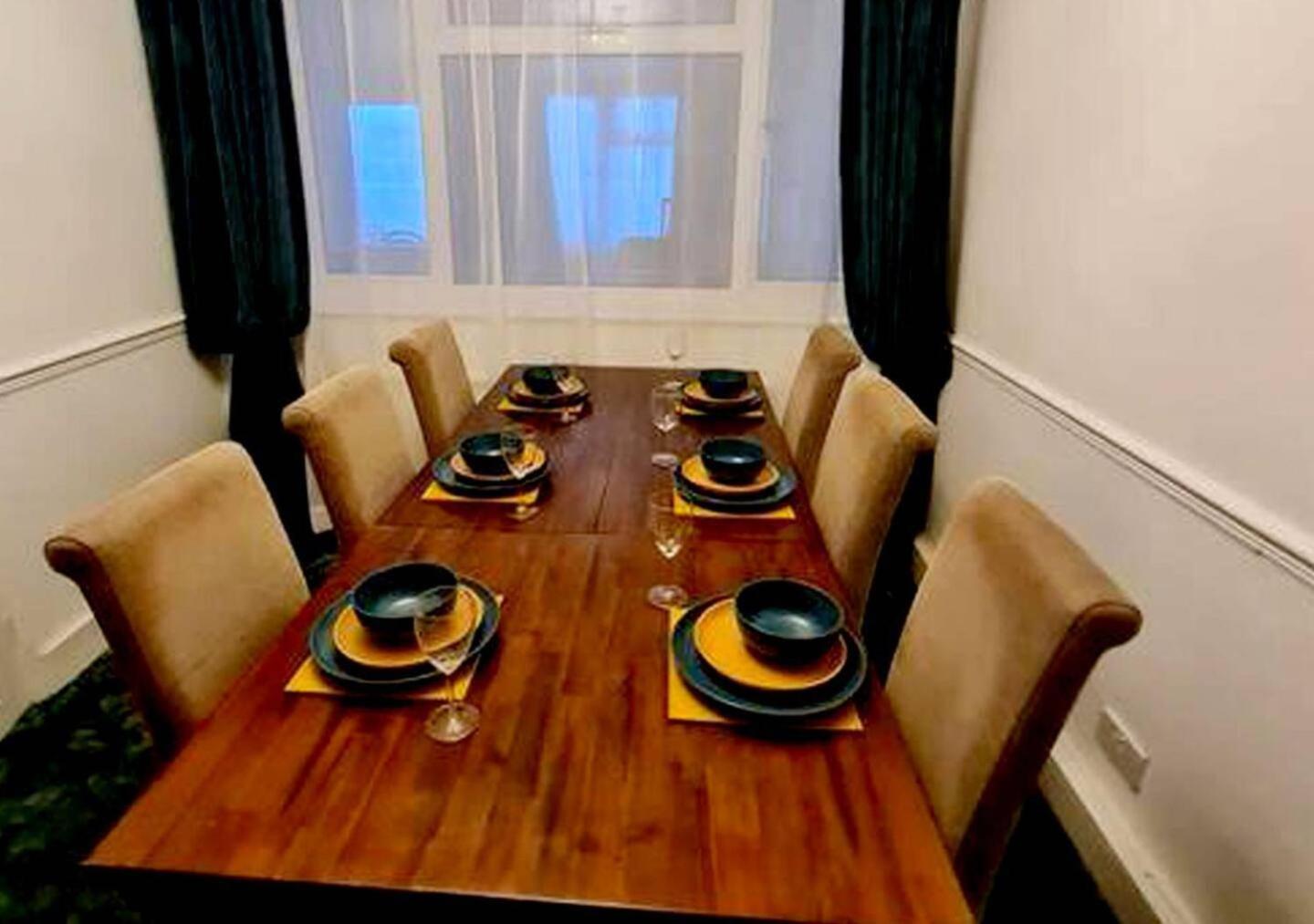 Reading - 3-Bed House - Sleeps 6 - Garden - Wifi Luaran gambar